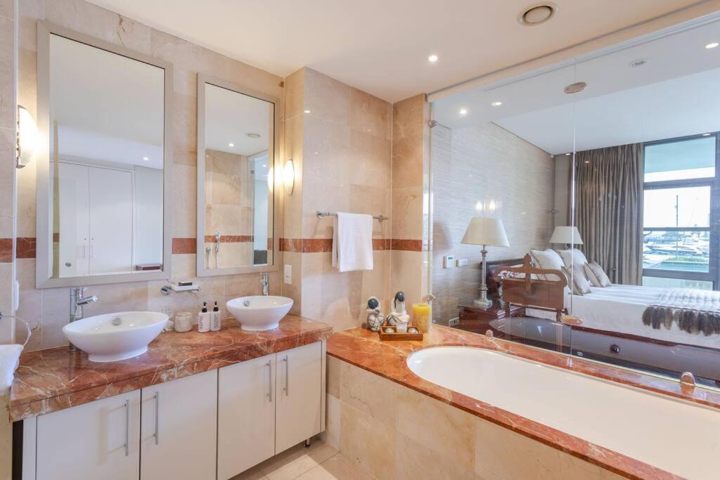 Outstanding V&a Marina Waterfront Apartment Kapstadt
